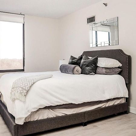 Short Term Rentals At The Park At Trowbridge Senior Community Southfield Eksteriør bilde