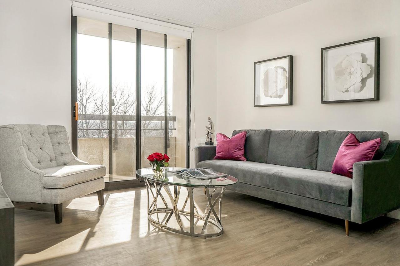 Short Term Rentals At The Park At Trowbridge Senior Community Southfield Eksteriør bilde
