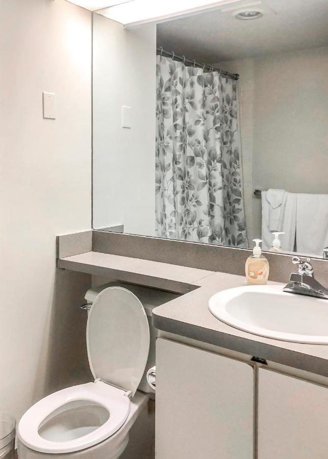 Short Term Rentals At The Park At Trowbridge Senior Community Southfield Eksteriør bilde