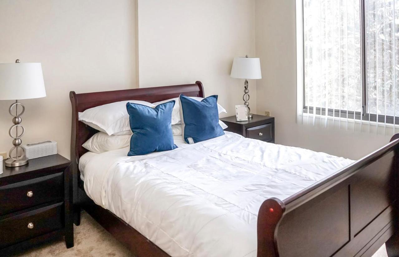 Short Term Rentals At The Park At Trowbridge Senior Community Southfield Eksteriør bilde