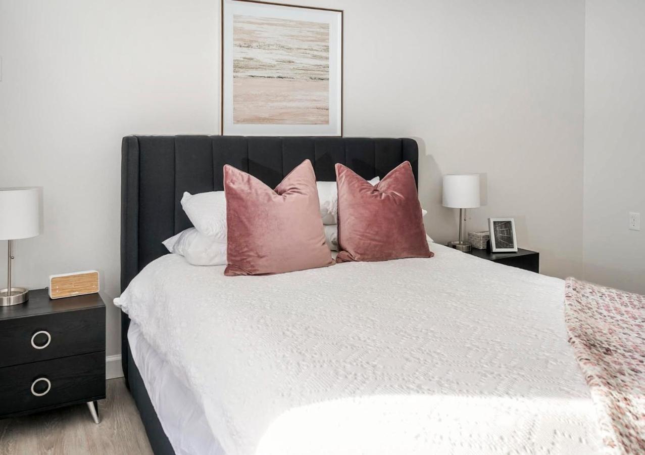 Short Term Rentals At The Park At Trowbridge Senior Community Southfield Eksteriør bilde