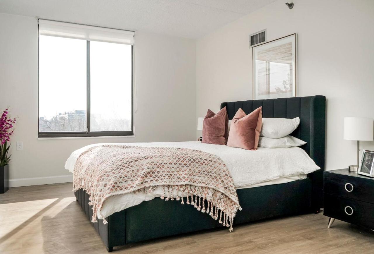 Short Term Rentals At The Park At Trowbridge Senior Community Southfield Eksteriør bilde