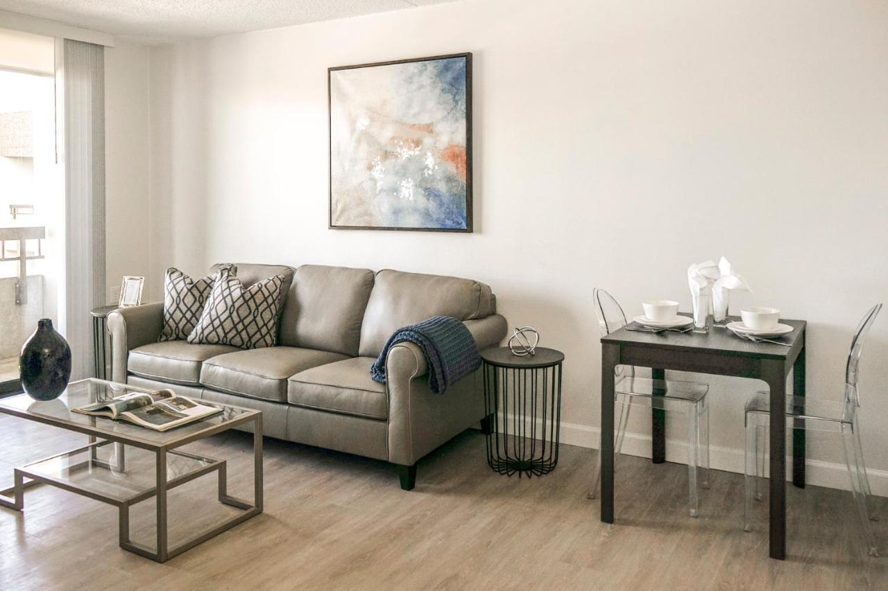 Short Term Rentals At The Park At Trowbridge Senior Community Southfield Eksteriør bilde